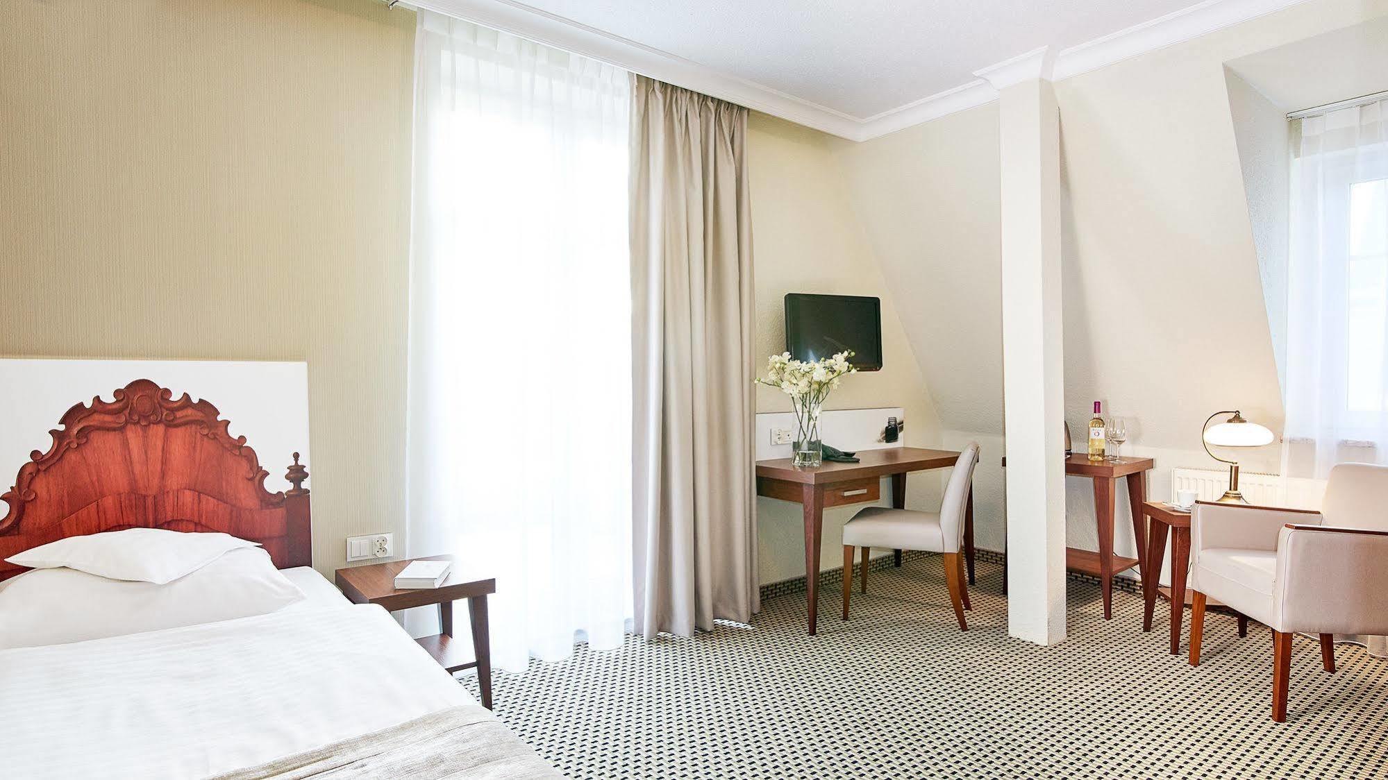 Jantar Hotel & Spa By Zdrojowa โควอบเซก ภายนอก รูปภาพ