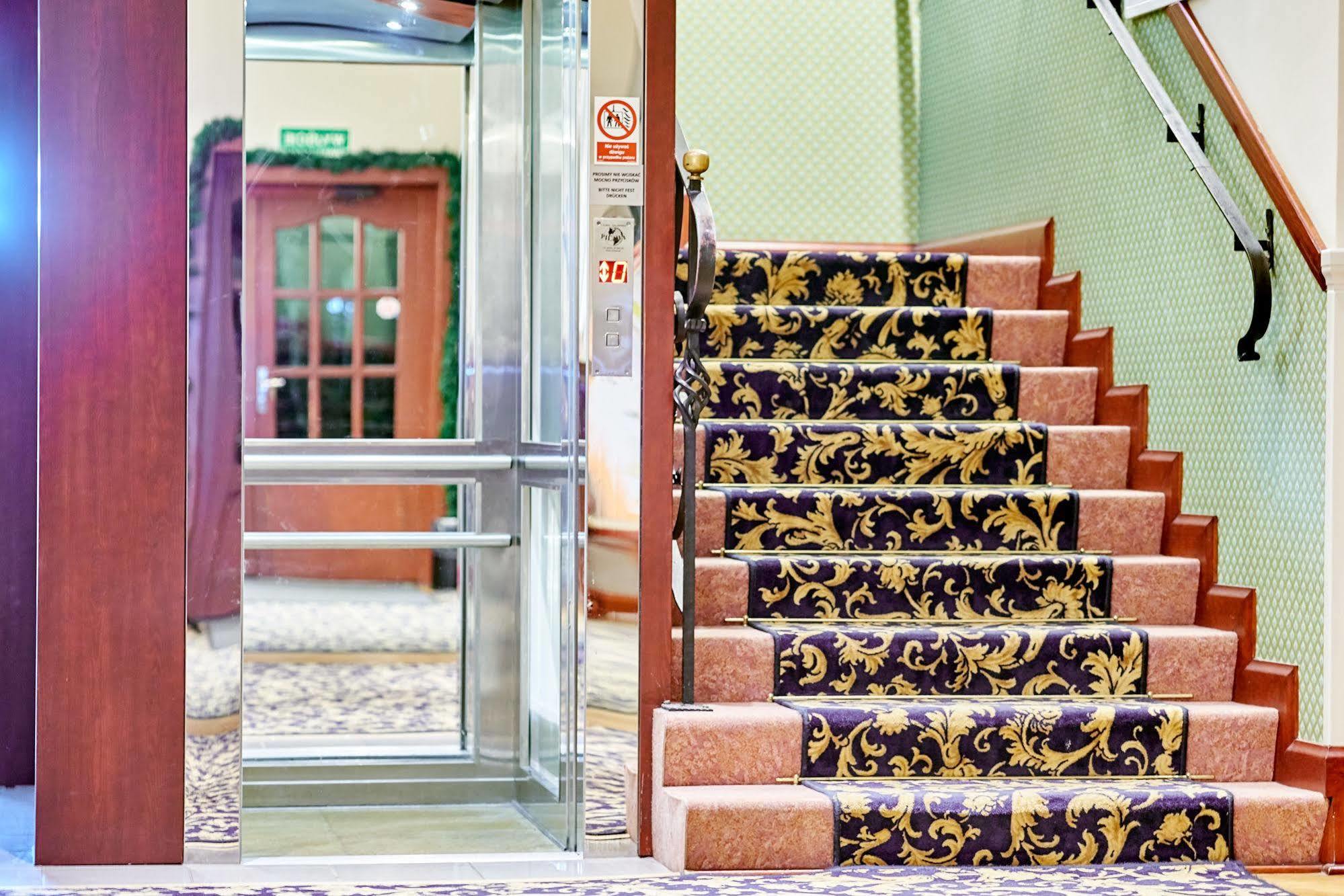 Jantar Hotel & Spa By Zdrojowa โควอบเซก ภายนอก รูปภาพ